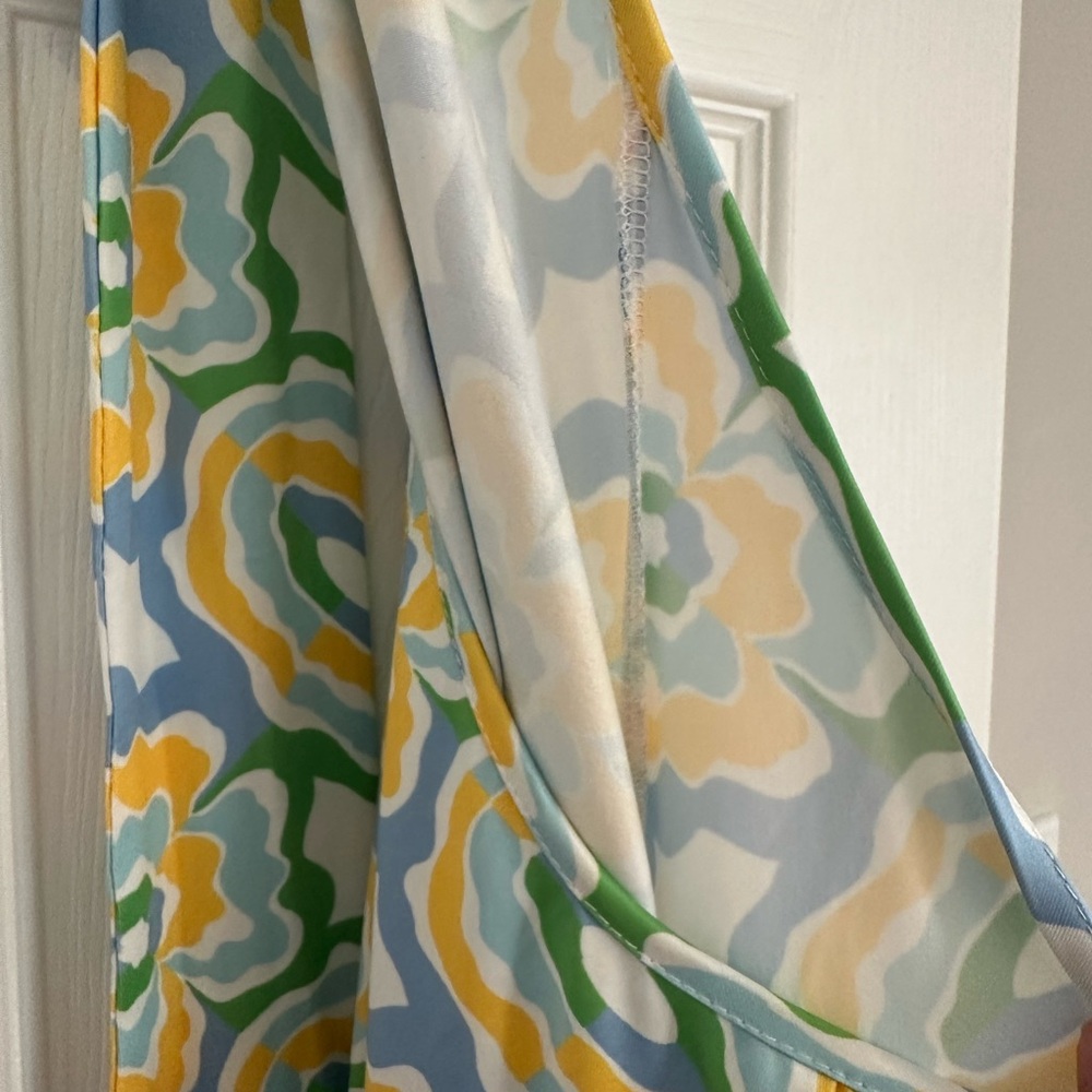 Colorful Patterned Backless Maxi Dress - Picture 4 of 5